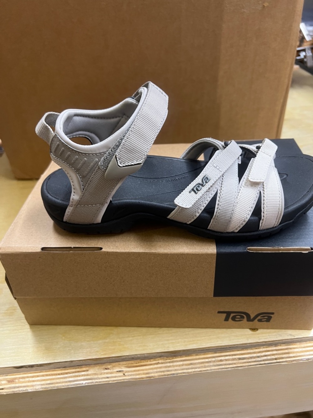 NWT Teva W’s Tirra Sandals- Grey/ Taupe